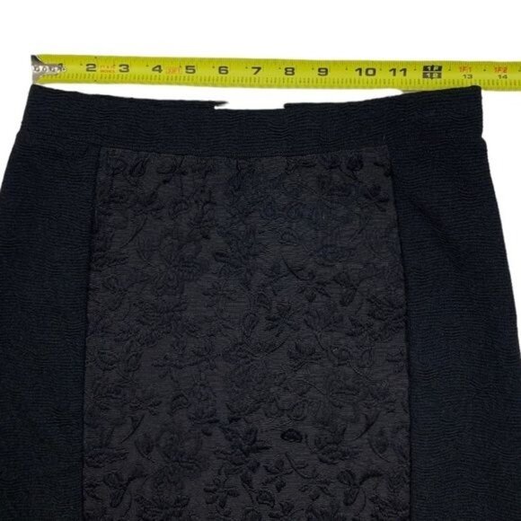 Moulinette Soeurs Black Embossed Floral Panel Pencil Skirt 6 Might Fit Like a 4 - Picture 9 of 13